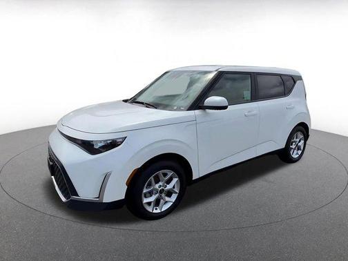 Snow White Pearl 2025 Kia Soul LX