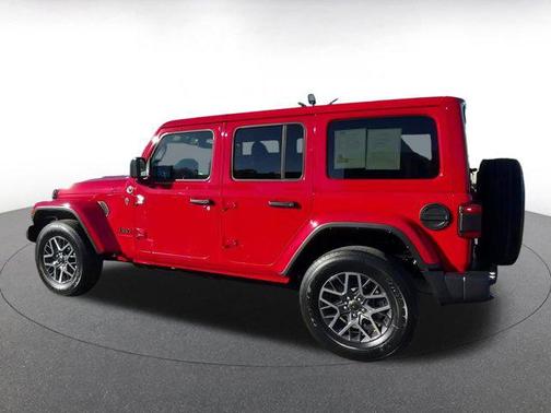 2025 Jeep Wrangler 4-Door Sahara 4x4