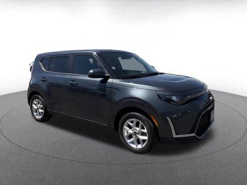 Gravity Gray 2025 Kia Soul LX
