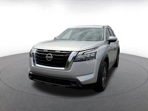 Brilliant Silver Metallic 2025 Nissan Pathfinder SV FWD