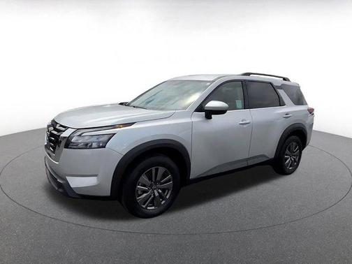 Brilliant Silver Metallic 2025 Nissan Pathfinder SV FWD