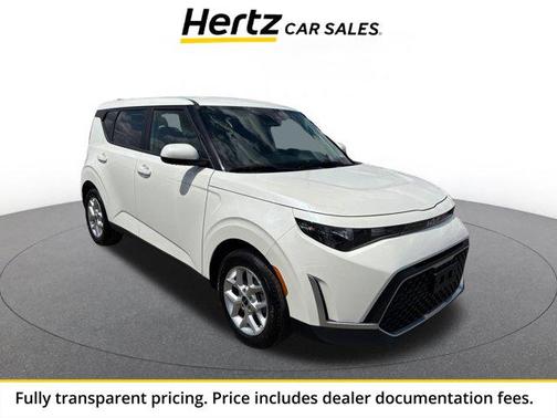 Snow White Pearl 2025 Kia Soul LX