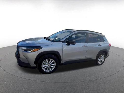 2025 Toyota Corolla Cross LE