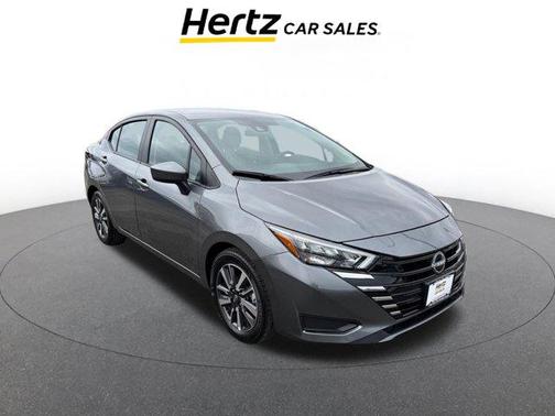 Gun Metallic 2025 Nissan Versa 1.6 SV