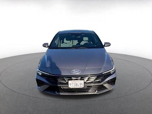 2025 Hyundai ELANTRA HEV Limited