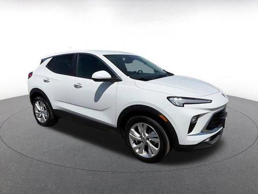 Summit White 2025 Buick Encore GX Preferred
