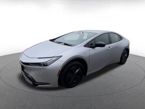 2025 Toyota Prius LE