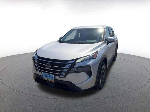 Brilliant Silver Metallic 2025 Nissan Rogue SV