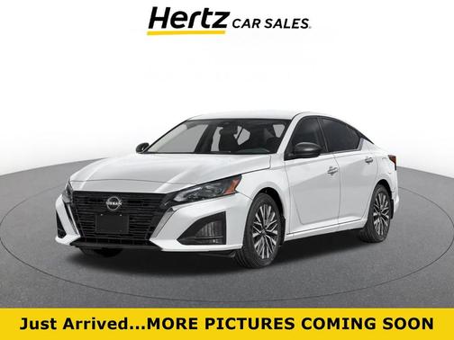 Glacier White 2025 Nissan Altima SV FWD