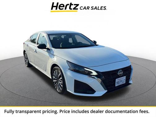 Glacier White 2025 Nissan Altima SV FWD