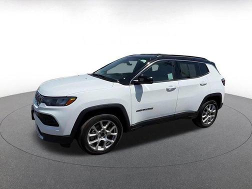 Bright White Clearcoat 2025 Jeep Compass Limited
