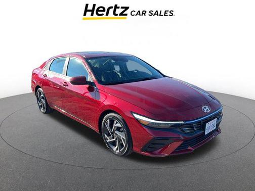 2025 Hyundai ELANTRA SEL