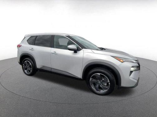 Brilliant Silver Metallic 2025 Nissan Rogue SV