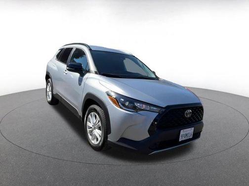 2025 Toyota Corolla Cross LE