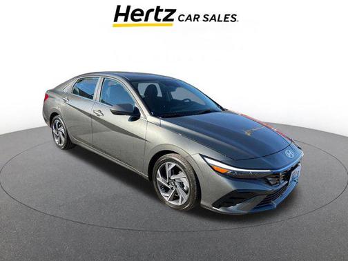 2025 Hyundai ELANTRA SEL