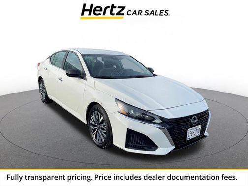 Glacier White 2025 Nissan Altima SV FWD