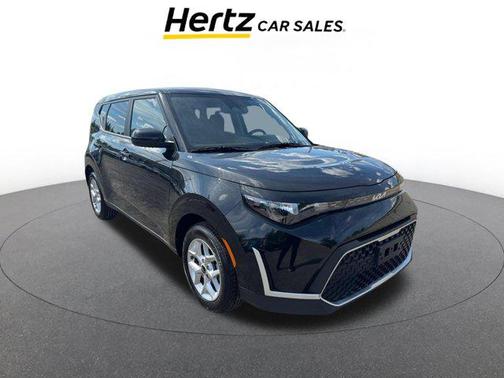 Fusion Black 2025 Kia Soul LX