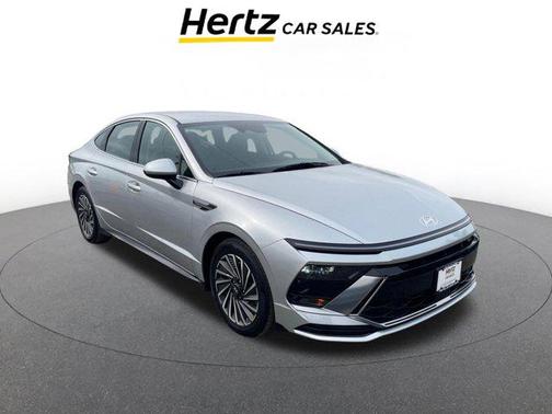 Aero Silver 2025 Hyundai SONATA Hybrid SE