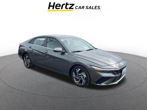 2025 Hyundai ELANTRA SEL