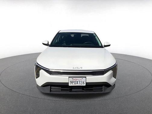 Snow White Pearl 2025 Kia K4 LXS
