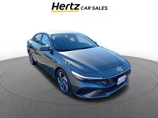 2025 Hyundai ELANTRA SEL