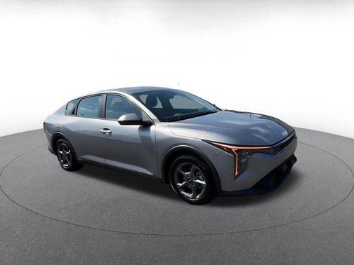Steel Gray 2025 Kia K4 LXS