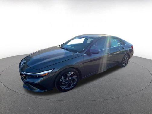 2025 Hyundai ELANTRA HEV Limited