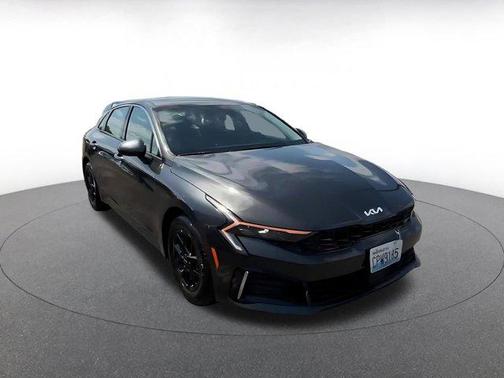 Interstellar Gray 2025 Kia K5 LXS