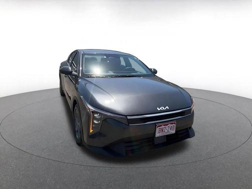 Interstellar Gray 2025 Kia K4 LXS