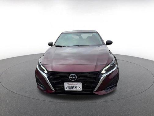 Garnet Pearl Metallic 2025 Nissan Altima SV FWD