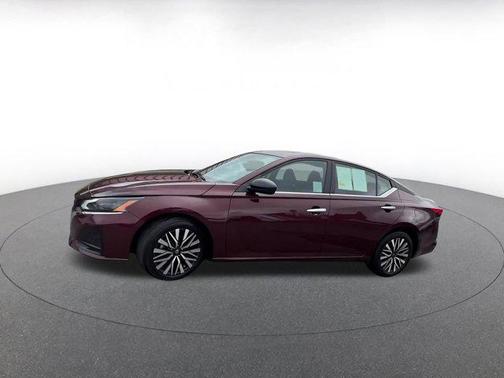 Garnet Pearl Metallic 2025 Nissan Altima SV FWD