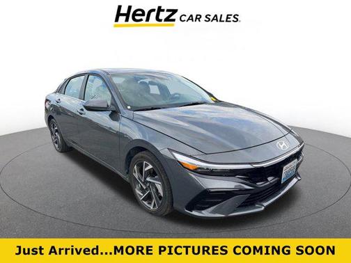 2025 Hyundai ELANTRA SEL