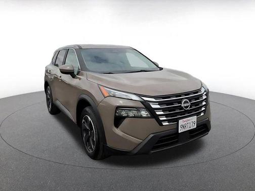 Baja Storm Metallic 2025 Nissan Rogue SV