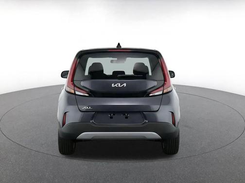 Gravity Gray 2025 Kia Soul LX