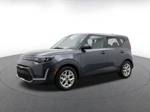 Gravity Gray 2025 Kia Soul LX