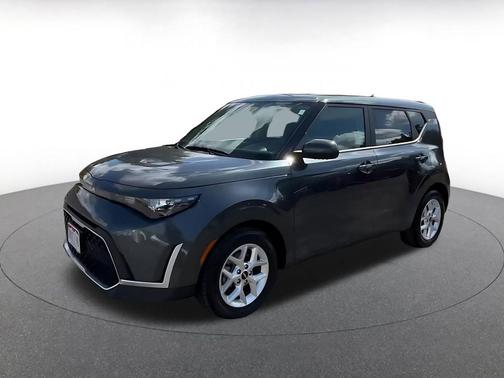 Gravity Gray 2025 Kia Soul LX
