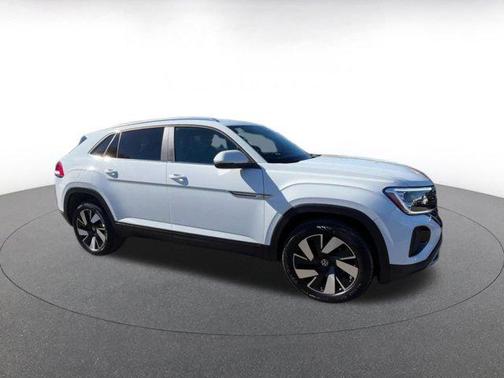 2025 Volkswagen Atlas Cross Sport 2.0T SE w/Technology 4MOTION