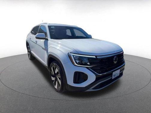 2025 Volkswagen Atlas Cross Sport 2.0T SE w/Technology 4MOTION