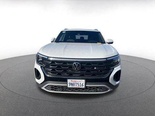 2025 Volkswagen Atlas Cross Sport 2.0T SE w/Technology 4MOTION