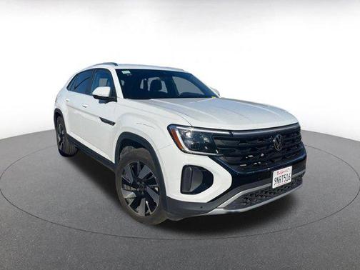 2025 Volkswagen Atlas Cross Sport 2.0T SE w/Technology 4MOTION