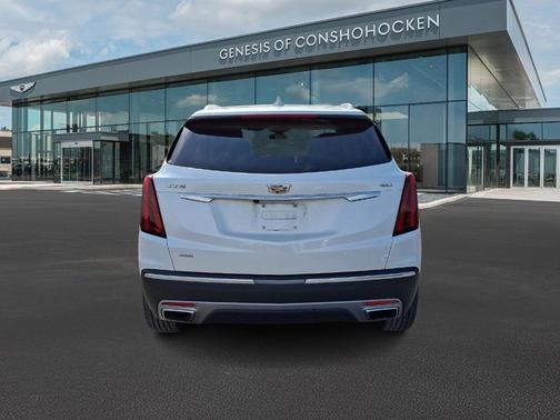 Crystal White Tri-Coat 2024 Cadillac XT5 Premium Luxury