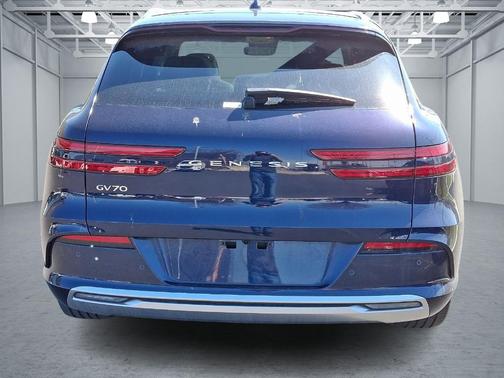 2025 Genesis Electrified GV70 Advanced