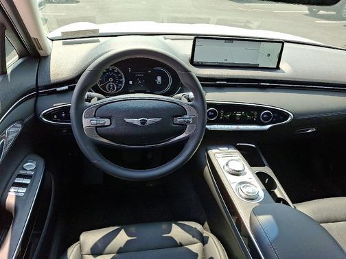 2025 Genesis GV70 2.5T