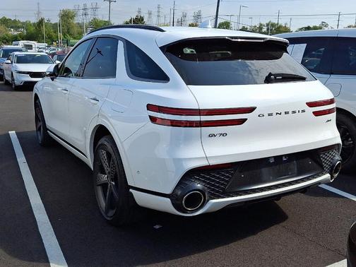 2023 Genesis GV70 2.5T