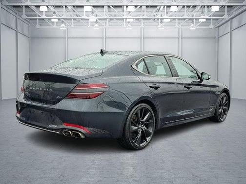 2023 Genesis G70 2.0T