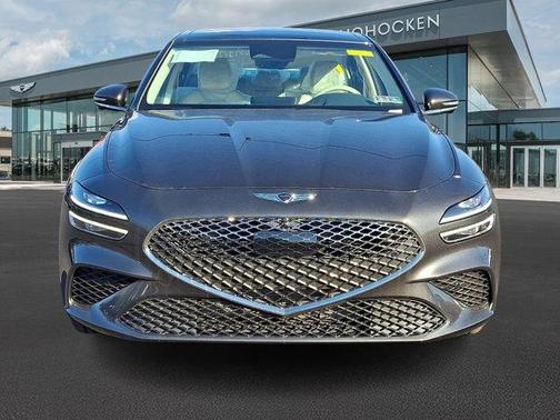 Makalu Gray 2026 Genesis G70 2.5T Prestige