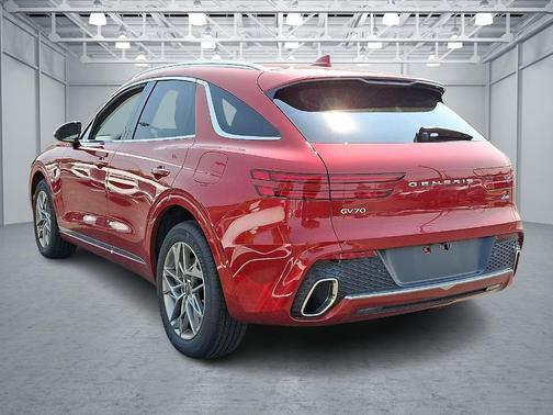 2025 Genesis GV70 2.5T
