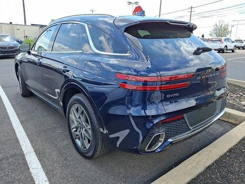 2025 Genesis GV70 2.5T