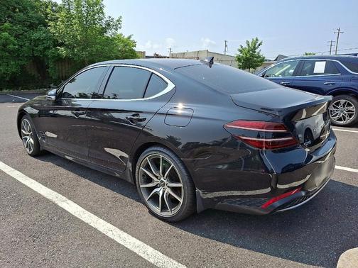 2022 Genesis G70 2.0T