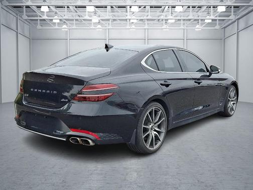 2022 Genesis G70 2.0T